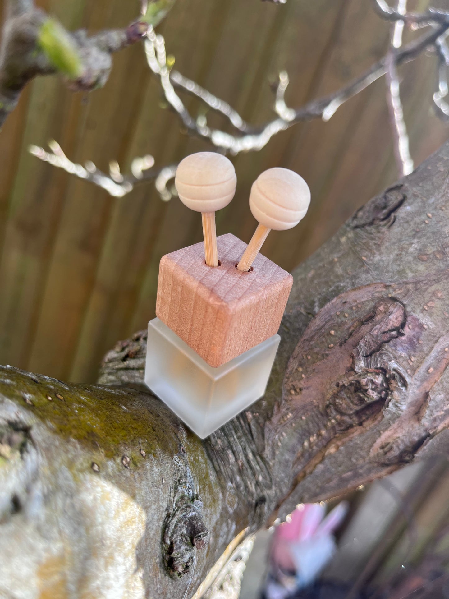 5ML Frosted Desk Diffuser with Honeycomb Sticks - In 9 Different Scents!