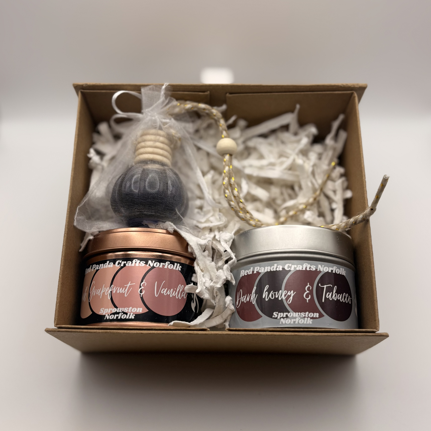 Gifts Box - 2 Candle & A Desk Diffuser