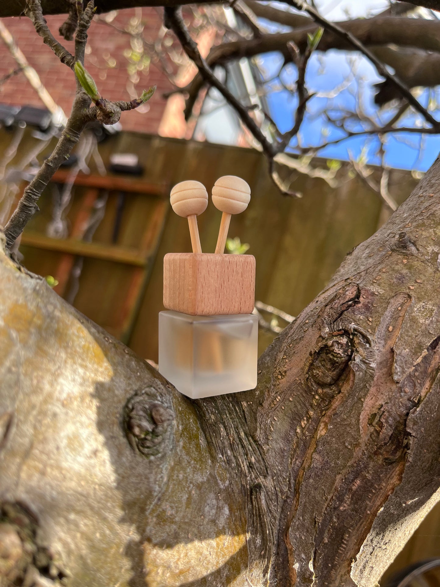 5ML Frosted Desk Diffuser with Honeycomb Sticks - In 9 Different Scents!